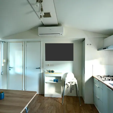 Kompleks wypoczynkowy New West Coast Mobilhomes Poreč