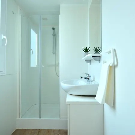New West Coast Mobilhomes *